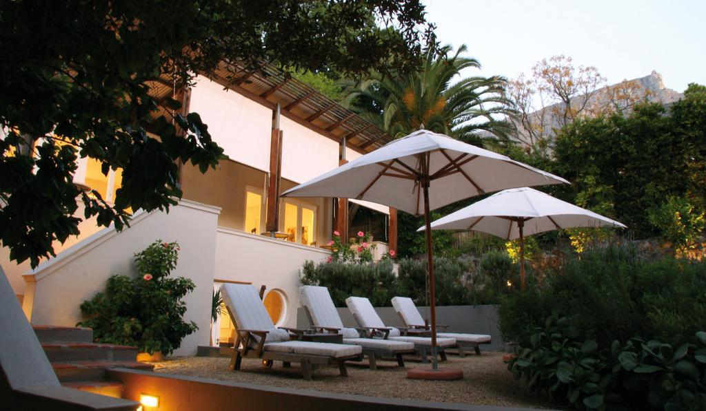 Four Rosmead Boutique Guesthouse Città del Capo Esterno foto